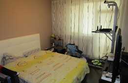 Apartament de vanzare, 3 camere, 65 mp, loc de parcare, zona strazii Tineretului