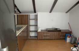 Apartament partial mobilat in Floresti!