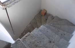 Triplex cu 4 camere, 92 mp utili, teren de 80 mp! Semifinisat! Zona de case!