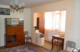 Inchiriere apartament decomandat cu 3 camere, 74 mp, loc de parcare