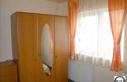 Inchiriere apartament decomandat cu 3 camere, 74 mp, loc de parcare