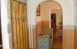 Inchiriere apartament decomandat cu 3 camere, 74 mp, loc de parcare