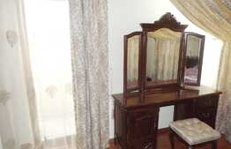 Casa individuala 226 mp utili, teren de 375 mp, front stradal, zona linistita