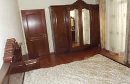 Casa individuala 226 mp utili, teren de 375 mp, front stradal, zona linistita