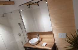 EXCLUSIVITATE! Apartament spatios, modern, LUX! Zona strazii Florilor! 