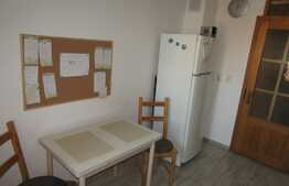 Apartament 4 camere, decomandate, 90 mp, garaj, zona Piata Cipariu