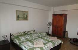 Apartament 4 camere, decomandate, 90 mp, garaj, zona Piata Cipariu