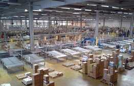 Hala moderna cu pod rulant