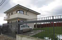 Vanzare casa individuala, 127,8 mp utili, 484 mp teren, zona linistita