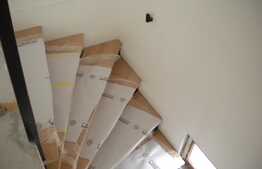 Duplex 200 mp utili, teren de 300 mp, front 20 ml, zona linistita