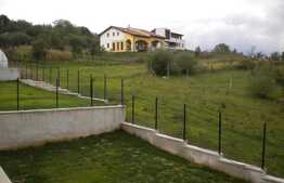 Duplex 200 mp utili, teren de 300 mp, front 20 ml, zona linistita