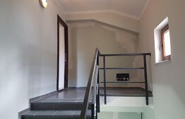 Imobil pentru birouri, 150 mp, parcari incluse, zona Hotelului Premier