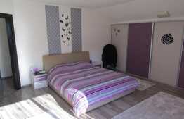 De vanzare 3 camere, 120 mp,terasa 40mp, imobil de tip vila, zona strazii Gruia