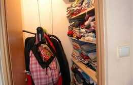 1 cam, 42 mp, superfinisat in zona Calea Baciului!