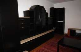 Va mutati la Cluj pentru facultate? Sunteti 4 persoane? Tocmai ati gasit oferta potrivita! 4 camere, decomandate,  zona strazii Rapsodiei