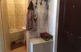 Garsoniera decomandata, 26 mp, etaj intermediar, zona strazii Fantanele