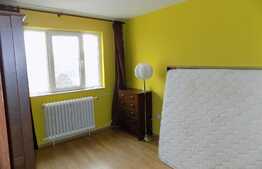 4 camere, 86 mp, decomandat, garaj, zona strazii Parang