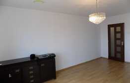 4 camere, 86 mp, decomandat, garaj, zona strazii Parang