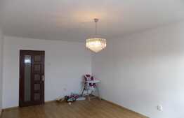 4 camere, 86 mp, decomandat, garaj, zona strazii Parang