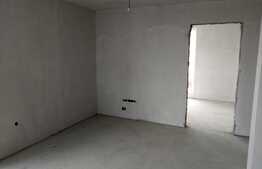 Apartament 4 camere, 83 mp, etaj intermediar, zona Vivo