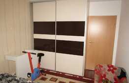 Apartament spatios, 3 camere, 68 mp! Mobilat si utilat! Zona strazii Tineretului!