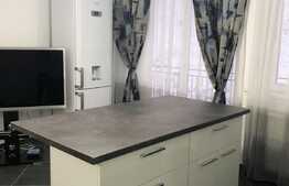 Apartament 3 camere, 60 mp, etaj intermediare, zona VIVO!