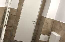 Apartament 3 camere, 60 mp, etaj intermediare, zona VIVO!