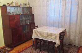 Apartament 3 camere, 63 mp, decomandat, boxa subsol, garaj, zona strazii Dunarii