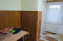 Apartament 3 camere, 63 mp, decomandat, boxa subsol, garaj, zona strazii Dunarii