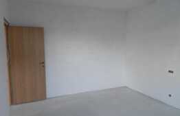 De vanzare apartament 3 camere, 100 mp, terasa de 66 mp, semifinisat! Zona Vivo!