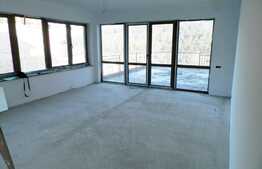 De vanzare apartament 3 camere, 100 mp, terasa de 66 mp, semifinisat! Zona Vivo!