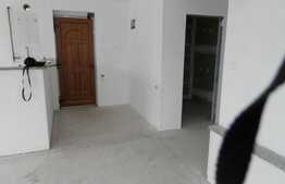 Apartament cu 3 camere, 98.3 mp, terasa de 31 mp, semifinisat! Zona Vivo!