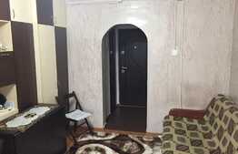 De vanzare garsoniera, 22 mp, etaj intermediar, zona Auchan