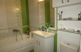 De vanzare 2 camere, 48 mp, decomandat! Gradina de 58 mp! Zona strazii Stejarului!