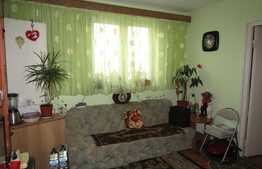 De vanzare 2 camere, 31 mp, boxa, zona Complex Diana