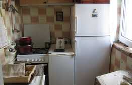 De vanzare 2 camere, 31 mp, boxa, zona Complex Diana