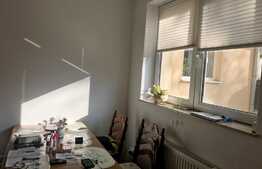 De vanzare 3 camere, 65 mp, zona Mercur