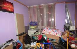 3 camere, 80 mp, balcon inchis, parcare! Zona strazii Tineretului!