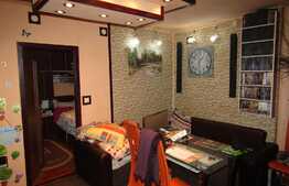 3 camere, 80 mp, balcon inchis, parcare! Zona strazii Tineretului!