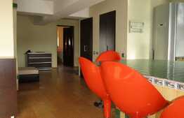 Apartament 4 camere, 100 mp, parcare, zona strazii Frunzisului