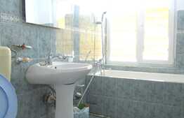 De inchiriat 2 camere, etaj intermediar, 55 mp, zona Piata Mihai Viteazu