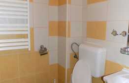 Apartament 3 camere, 55 mp, in casa, zona strazii Campului