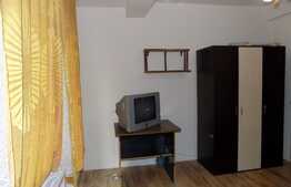 Apartament 3 camere, 55 mp, in casa, zona strazii Campului