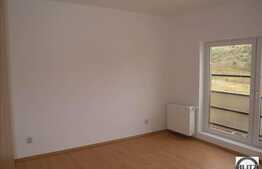 2 cam, 54 mp in zona aerisita din Floresti!