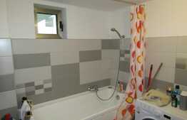 Casa insiruita de vanzare, 130 mp, 187 mp, front 15 ml, zona Carbochim