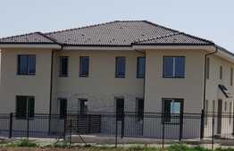  Vanzare casa cuplata, 150 mp utili, 400 mp teren, zona linistita