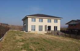 Vanzare casa cuplata, 150 mp utili, 400 mp teren, zona linistita