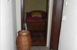 52 mp utili, 2 camere decomandate, zona Calea Floresti. Boxa inclusa!