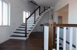 Vanzare casa individuala, 260 mp, 1050 mp teren, zona linistita de case si vile!