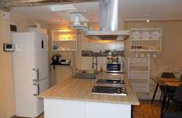 Apartament 3 camere pe 2 niveluri, 55 mp, boxa subsol, zona strazii Horea